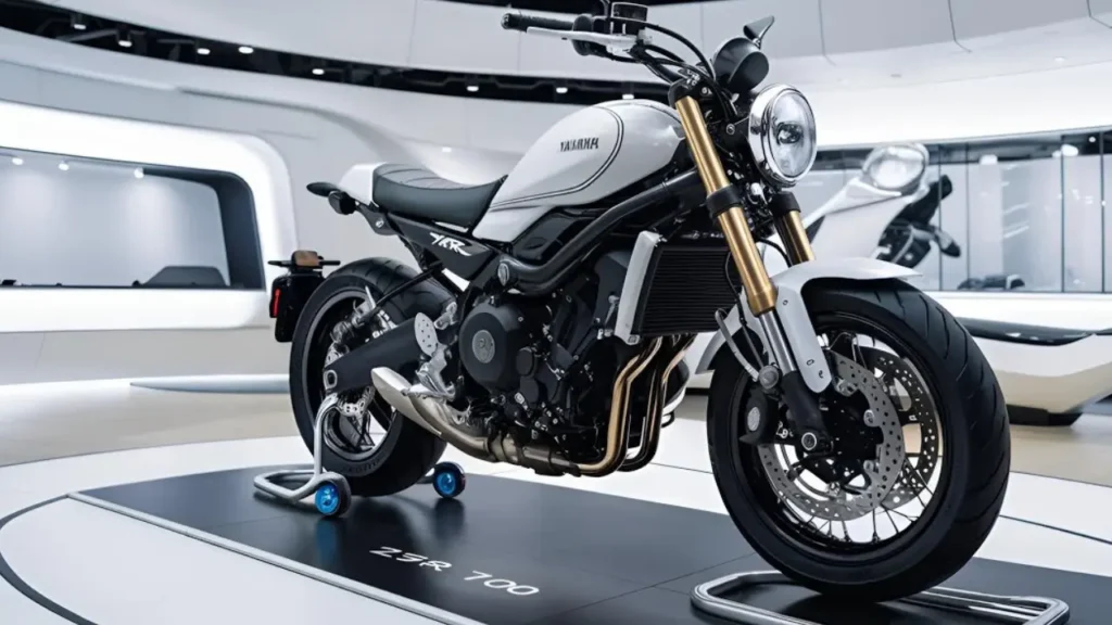 Yamaha XSR700 2025